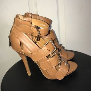Cognac colored heels!